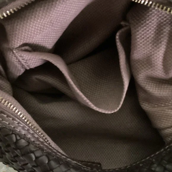 EUC Italian leather Woven Brown Shoulder Bag - Picture 5 of 13